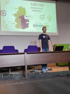 Photos de la présentation des données chiffrées lors de la journée : Accrochons nos jeunes 